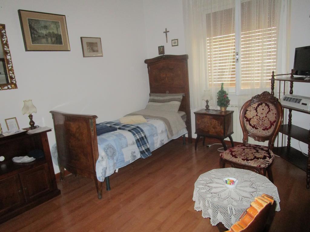 B&B Maddalena Di San Zeno Werona Pokój zdjęcie